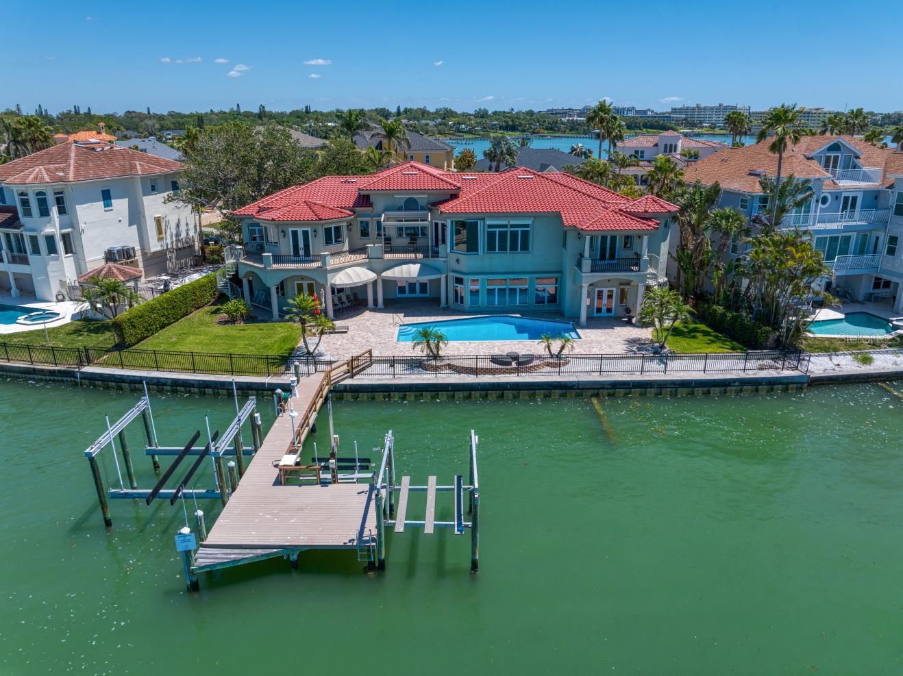 SUNSET BAY LOT 26 & SWLY 1/2 OF LOT 27 - Residential