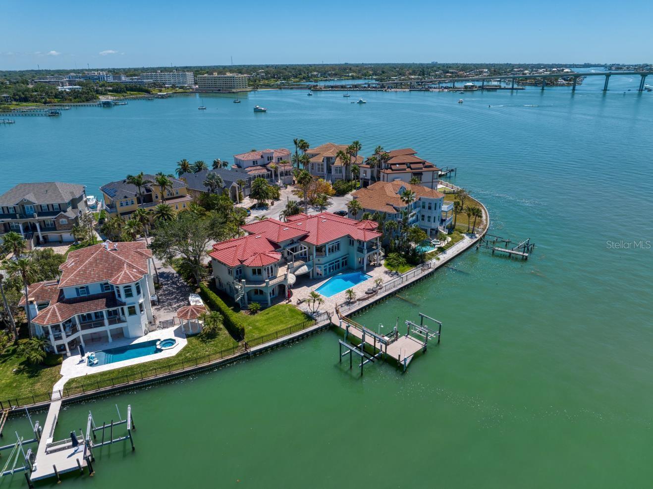 SUNSET BAY LOT 26 & SWLY 1/2 OF LOT 27 - Residential