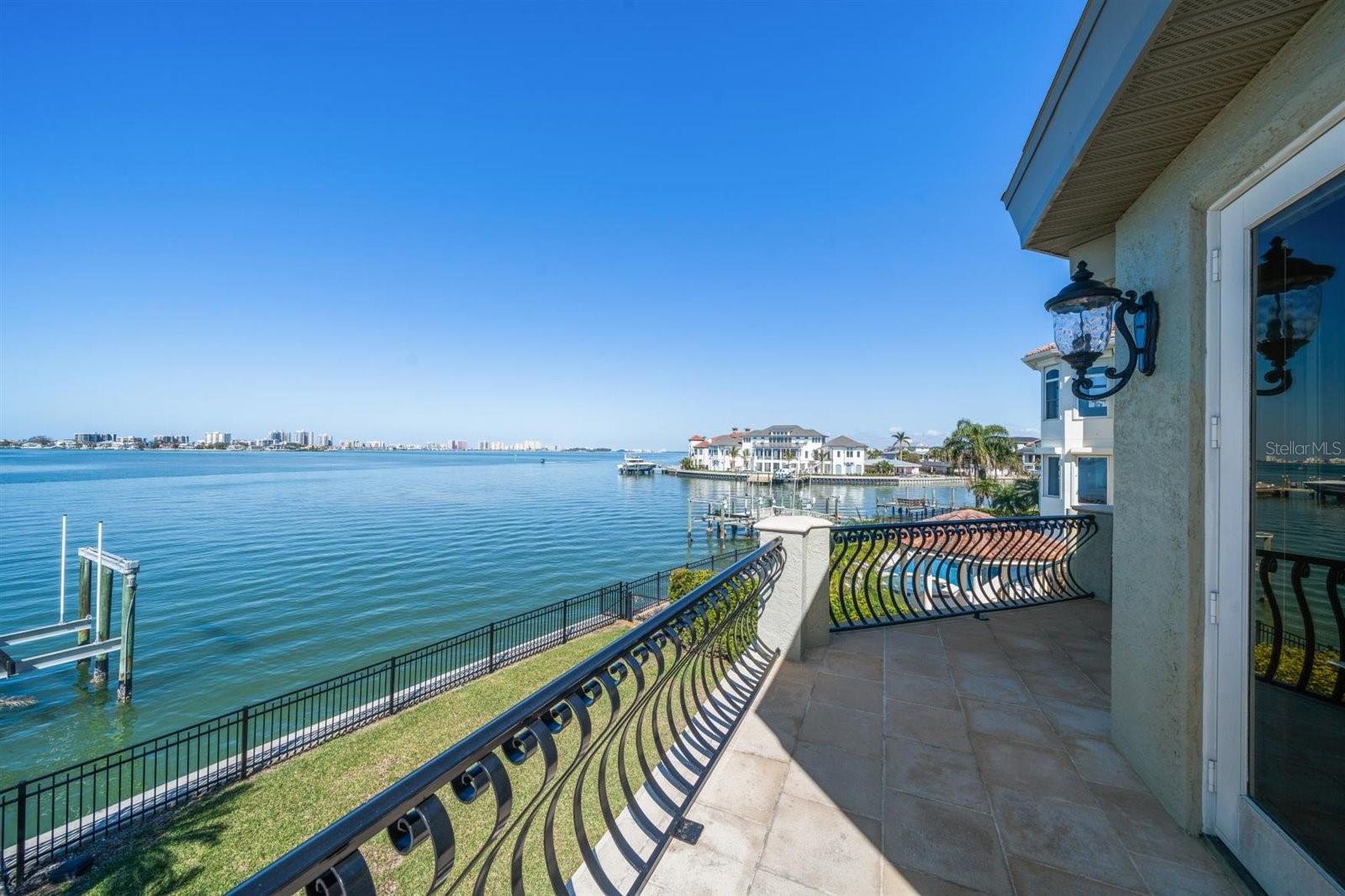 SUNSET BAY LOT 26 & SWLY 1/2 OF LOT 27 - Residential