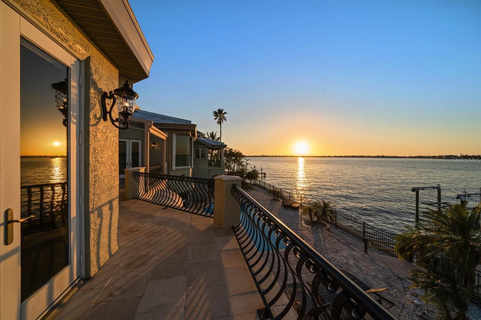 SUNSET BAY LOT 26 & SWLY 1/2 OF LOT 27 - Residential