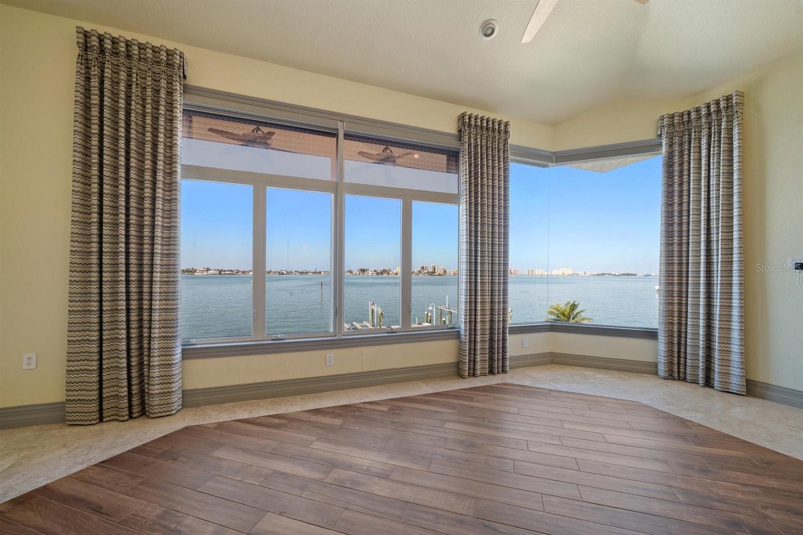 SUNSET BAY LOT 26 & SWLY 1/2 OF LOT 27 - Residential