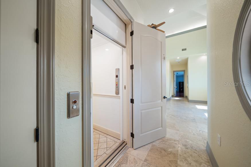 SUNSET BAY LOT 26 & SWLY 1/2 OF LOT 27 - Residential
