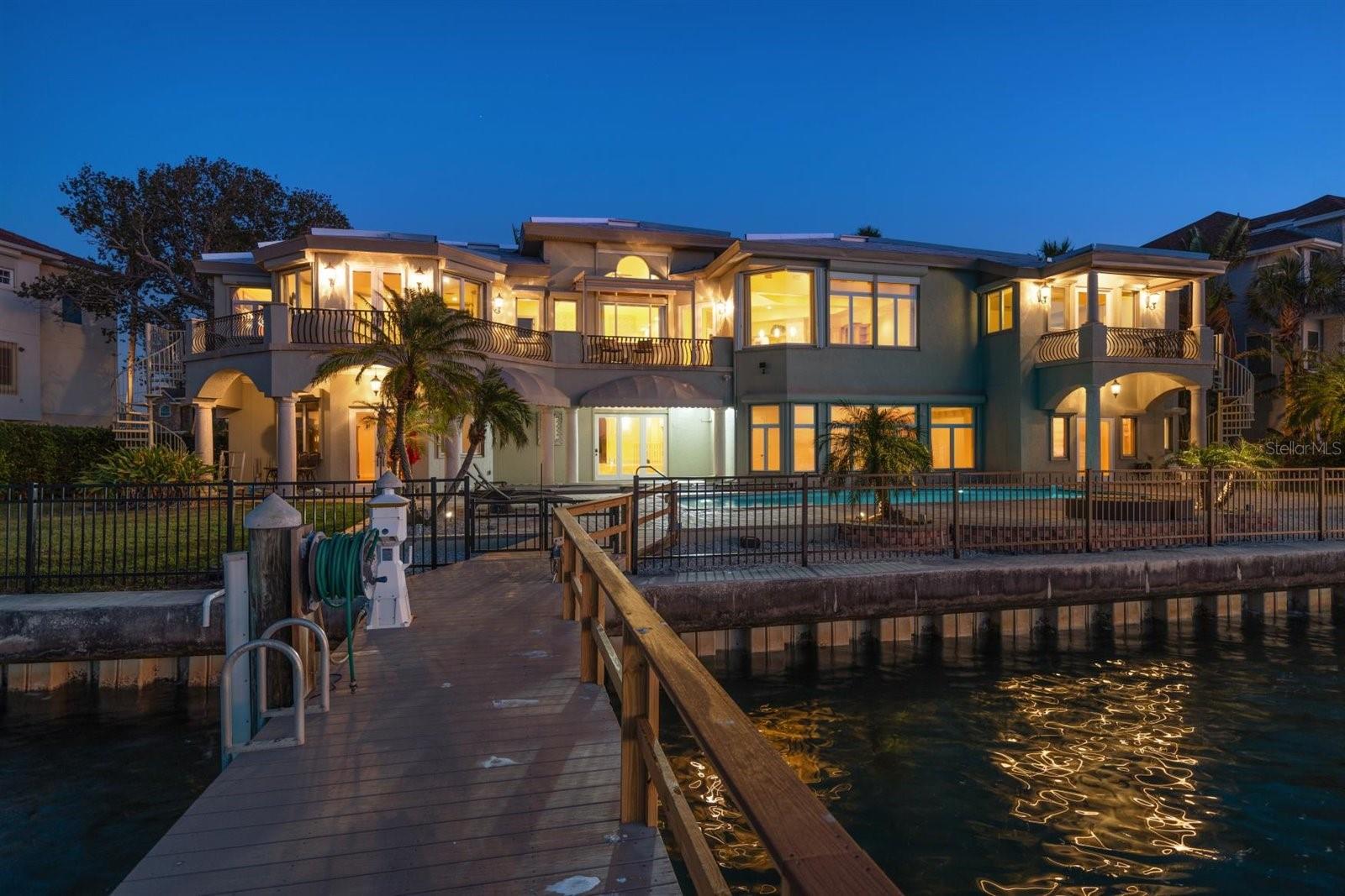 SUNSET BAY LOT 26 & SWLY 1/2 OF LOT 27 - Residential
