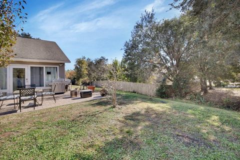 A home in DELTONA