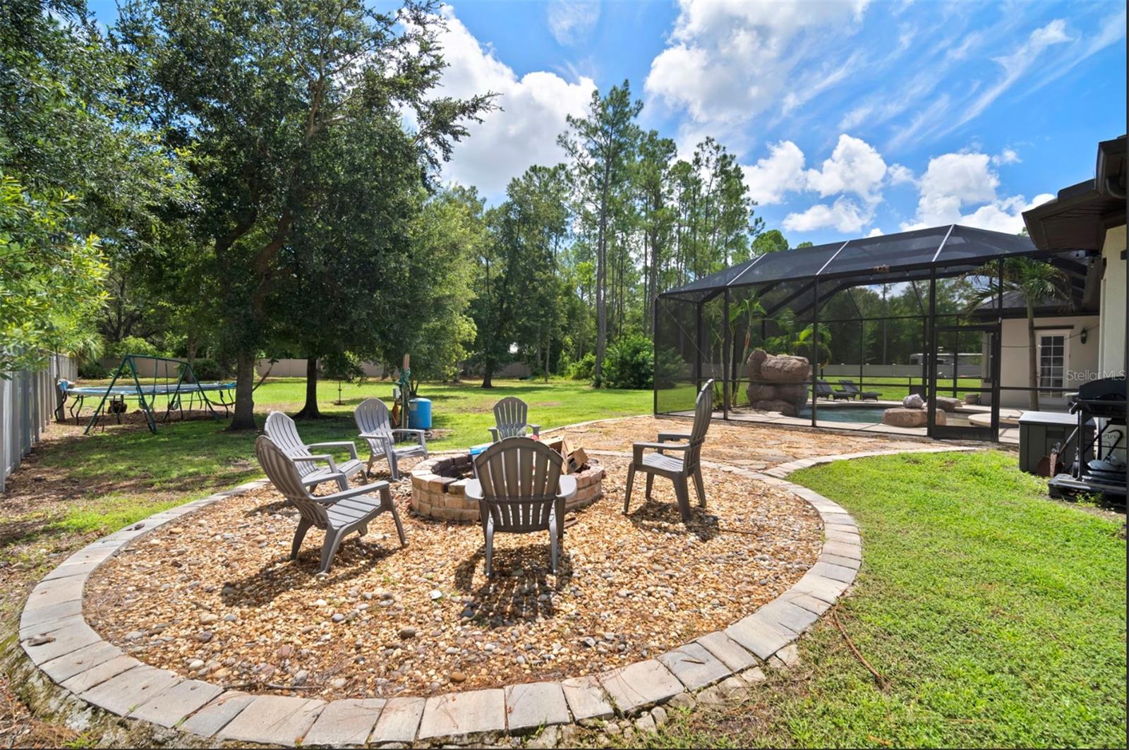 QUAIL HOLLOW PINES - Residential