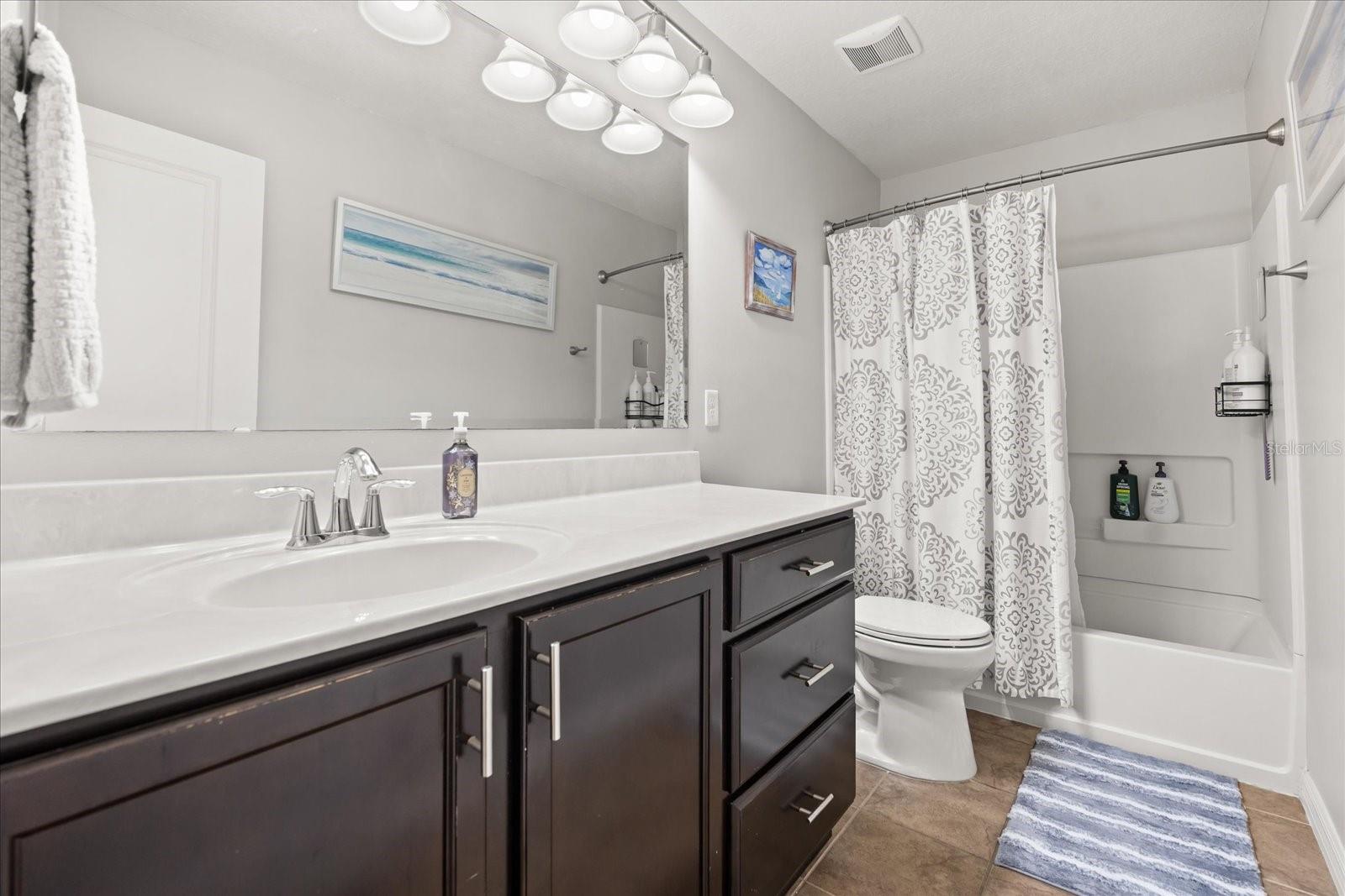 VINEYARDS/HORIZONS WEST PH 1B - Residential