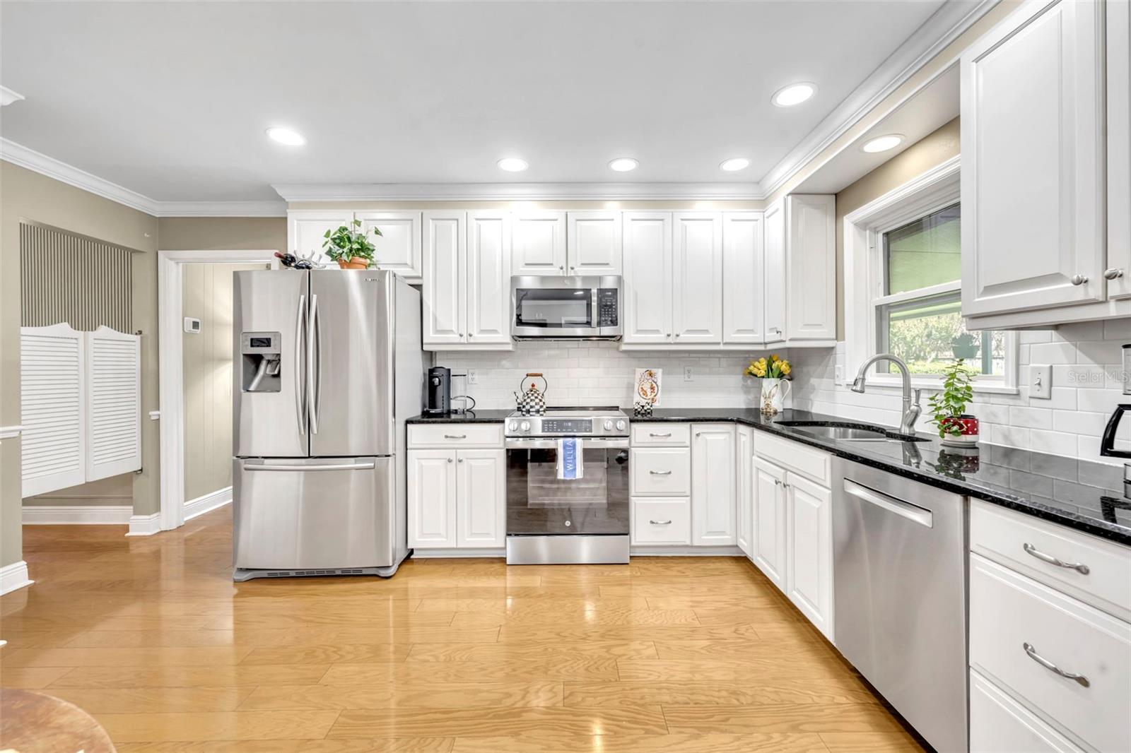 WOODSIDE VILLAGE - Residential