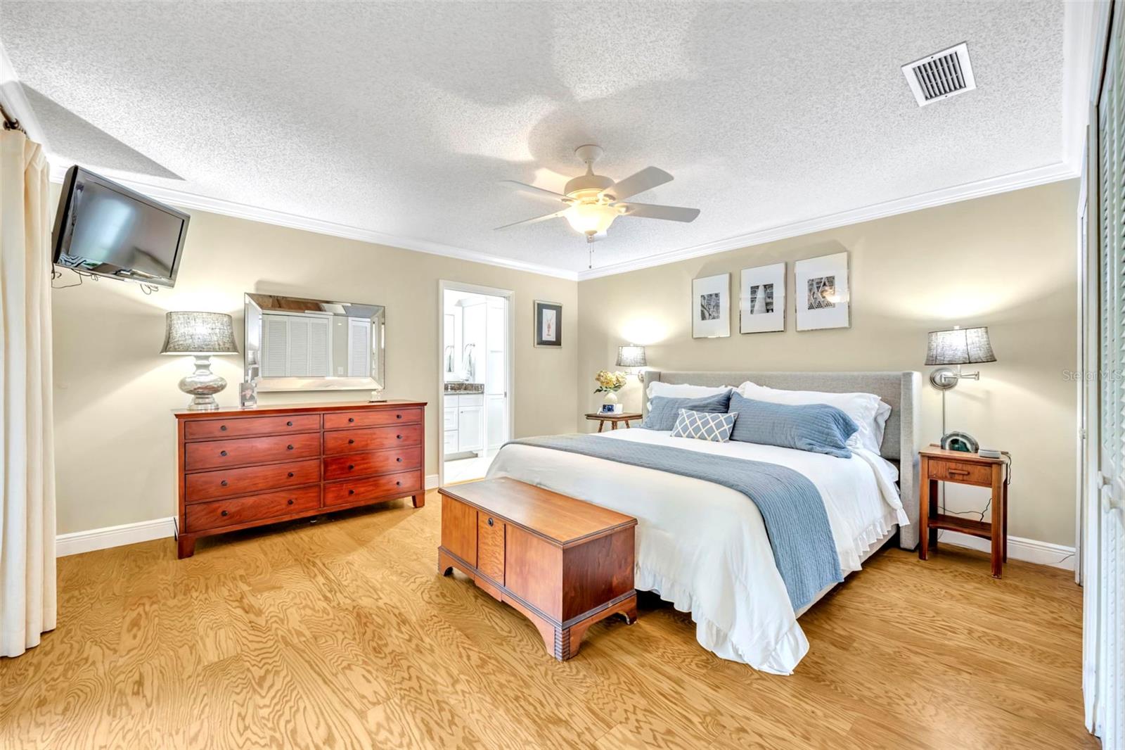 WOODSIDE VILLAGE - Residential