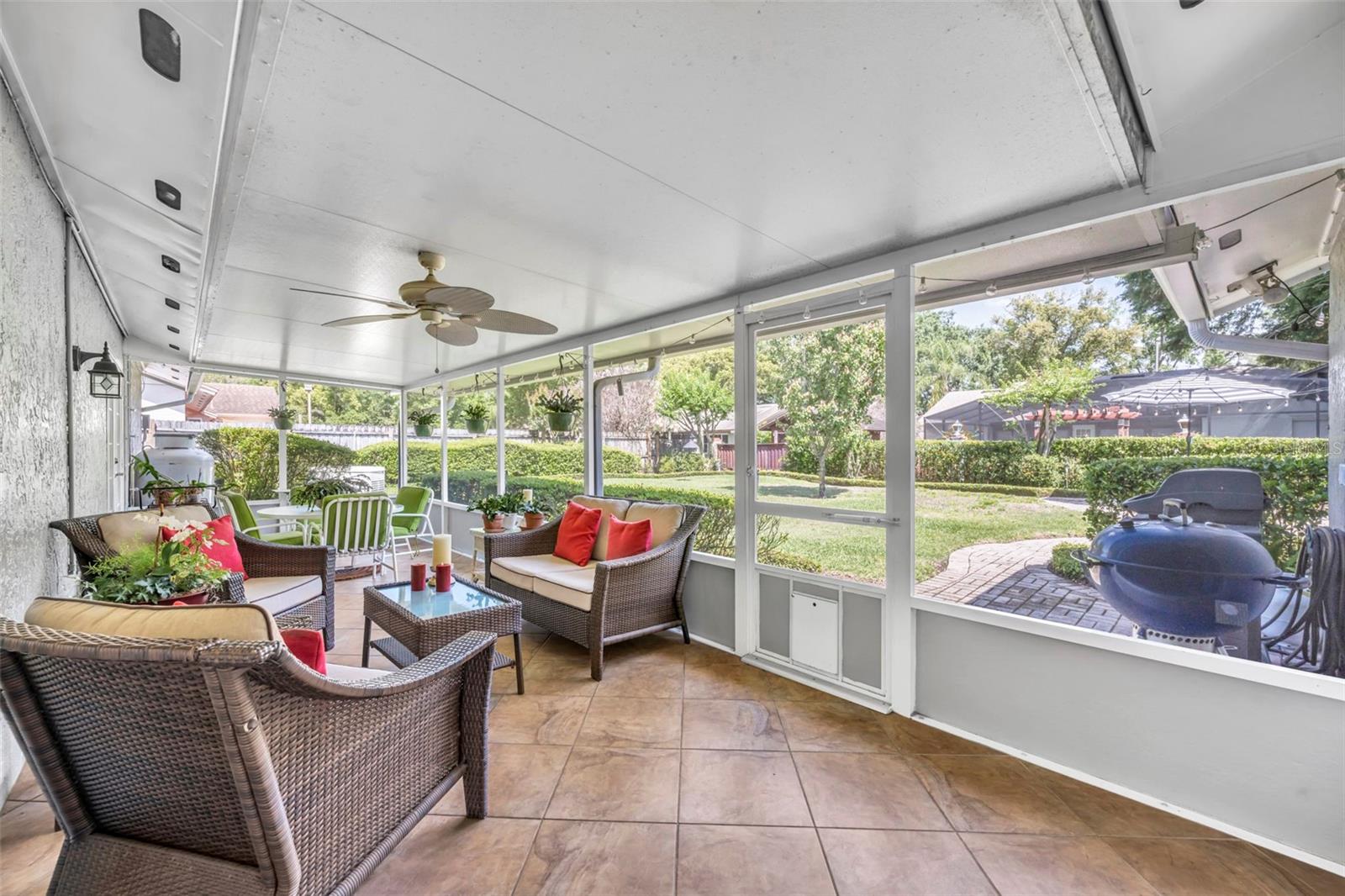 WOODSIDE VILLAGE - Residential