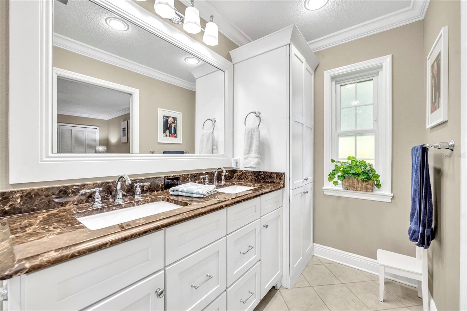 WOODSIDE VILLAGE - Residential