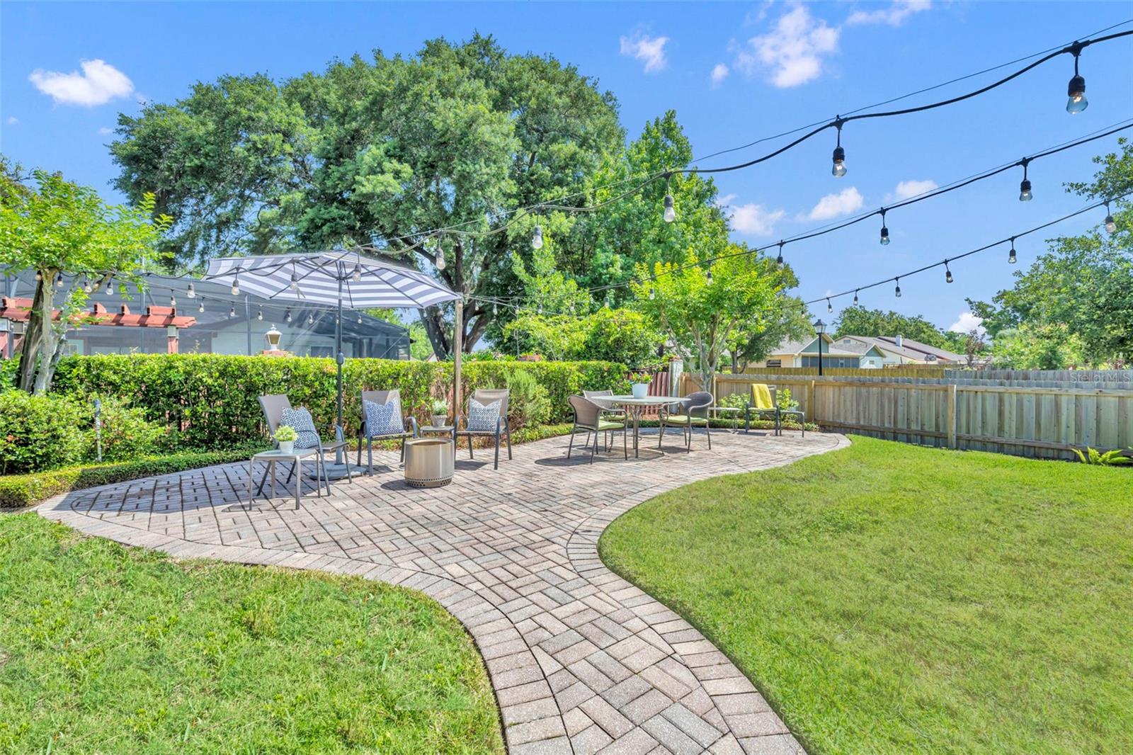 WOODSIDE VILLAGE - Residential