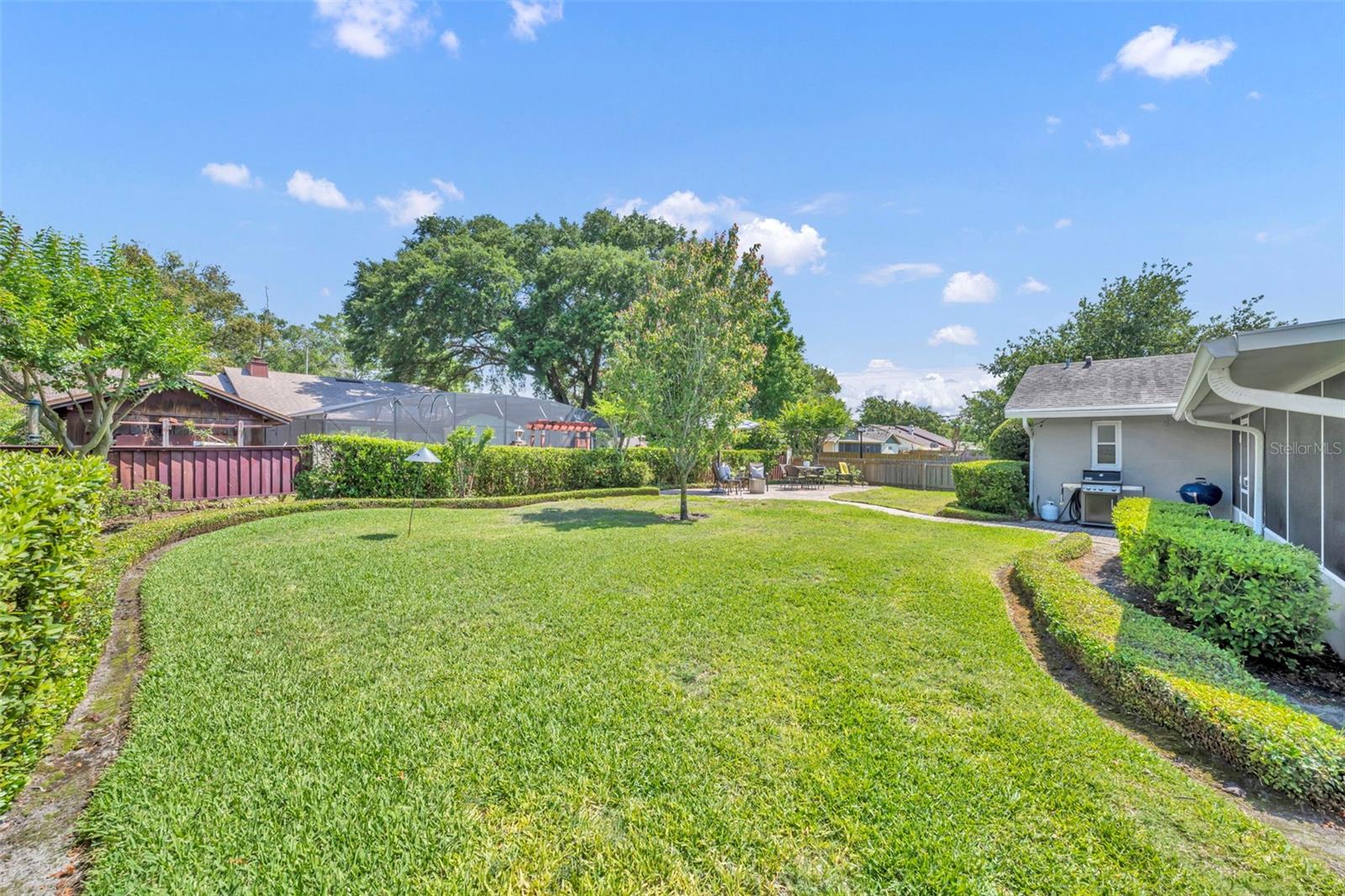 WOODSIDE VILLAGE - Residential