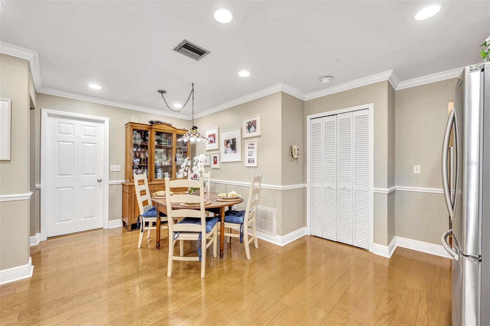 WOODSIDE VILLAGE - Residential