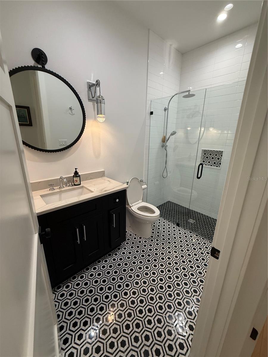 HAMILTON PLACE - Residential