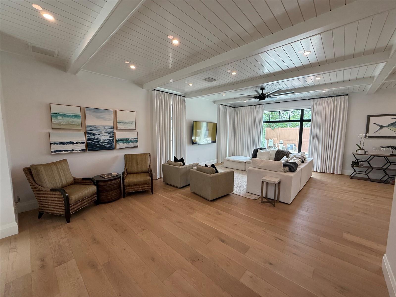HAMILTON PLACE - Residential