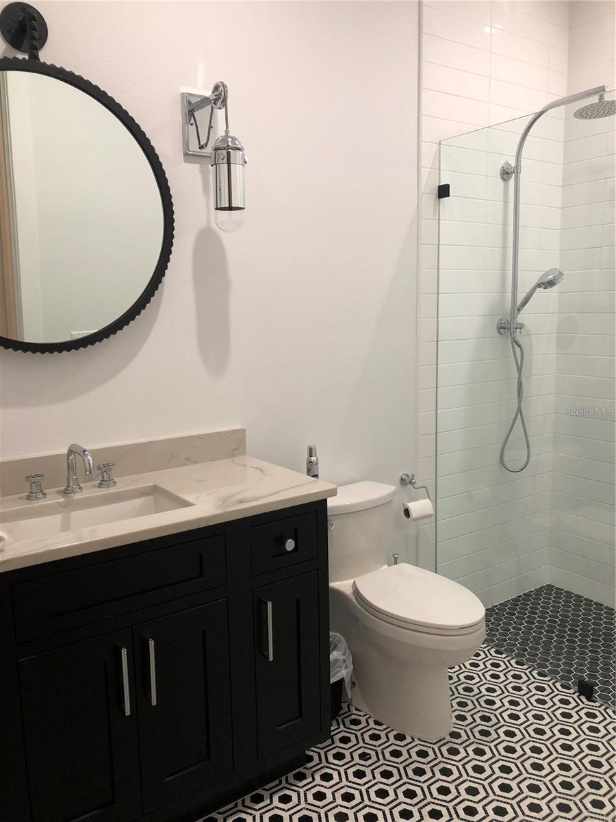 HAMILTON PLACE - Residential