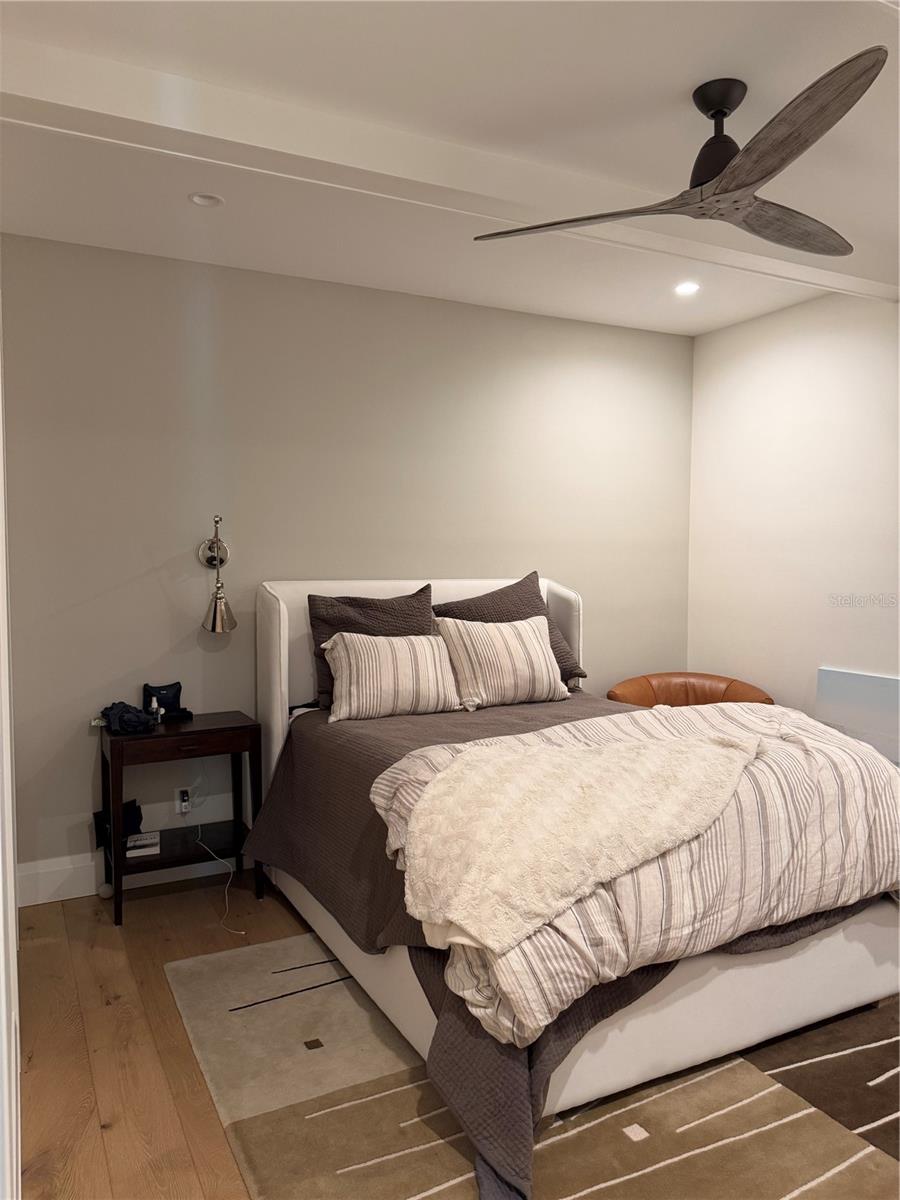 HAMILTON PLACE - Residential