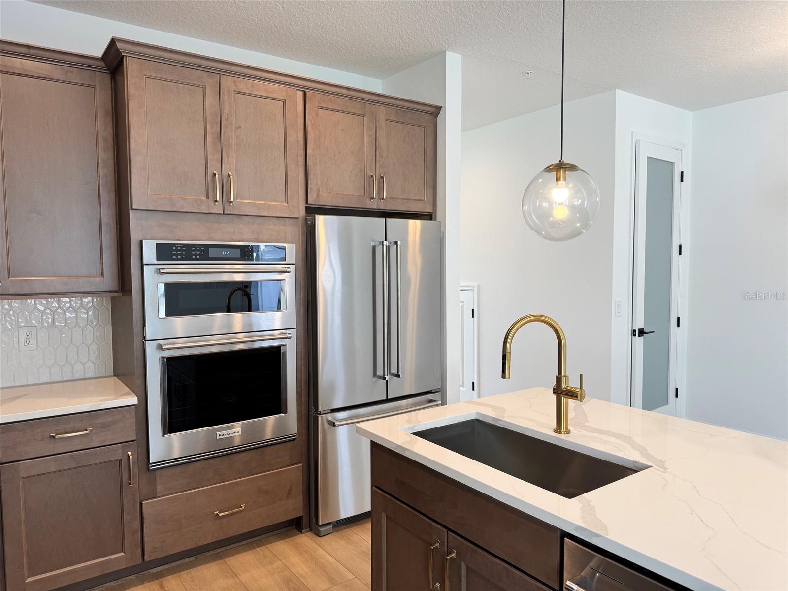 BRONSON PEAK - Residential