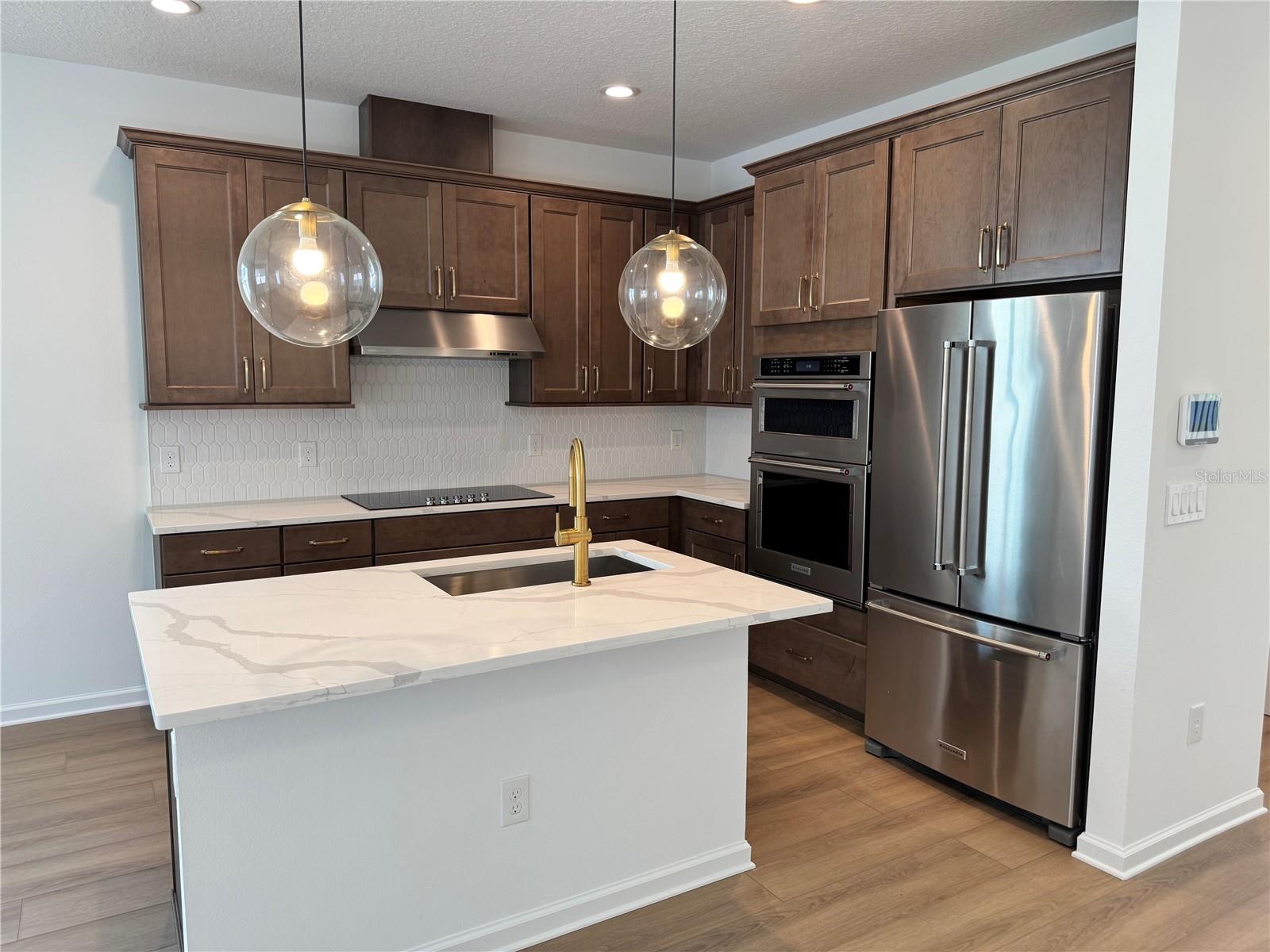 BRONSON PEAK - Residential