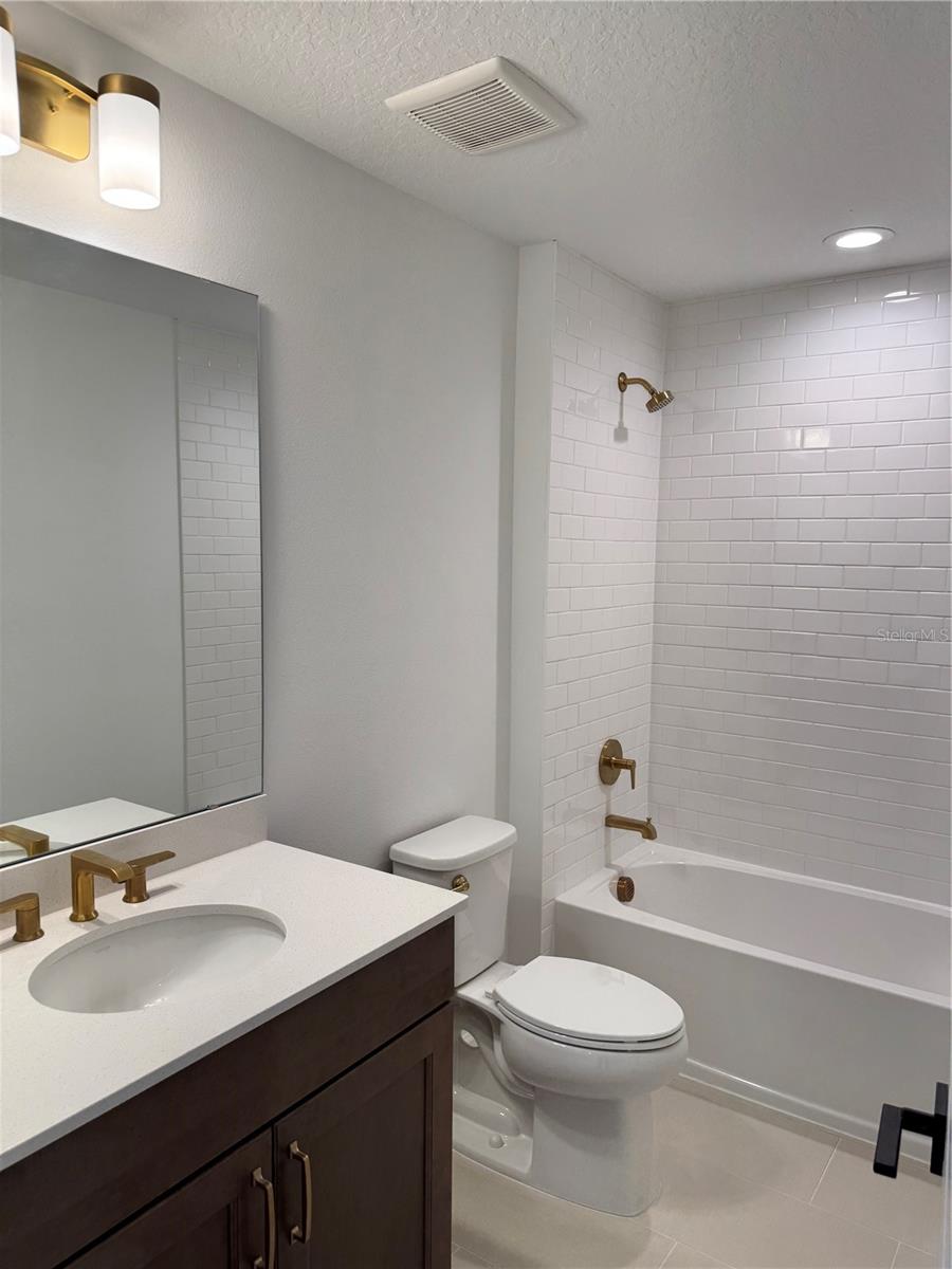 BRONSON PEAK - Residential