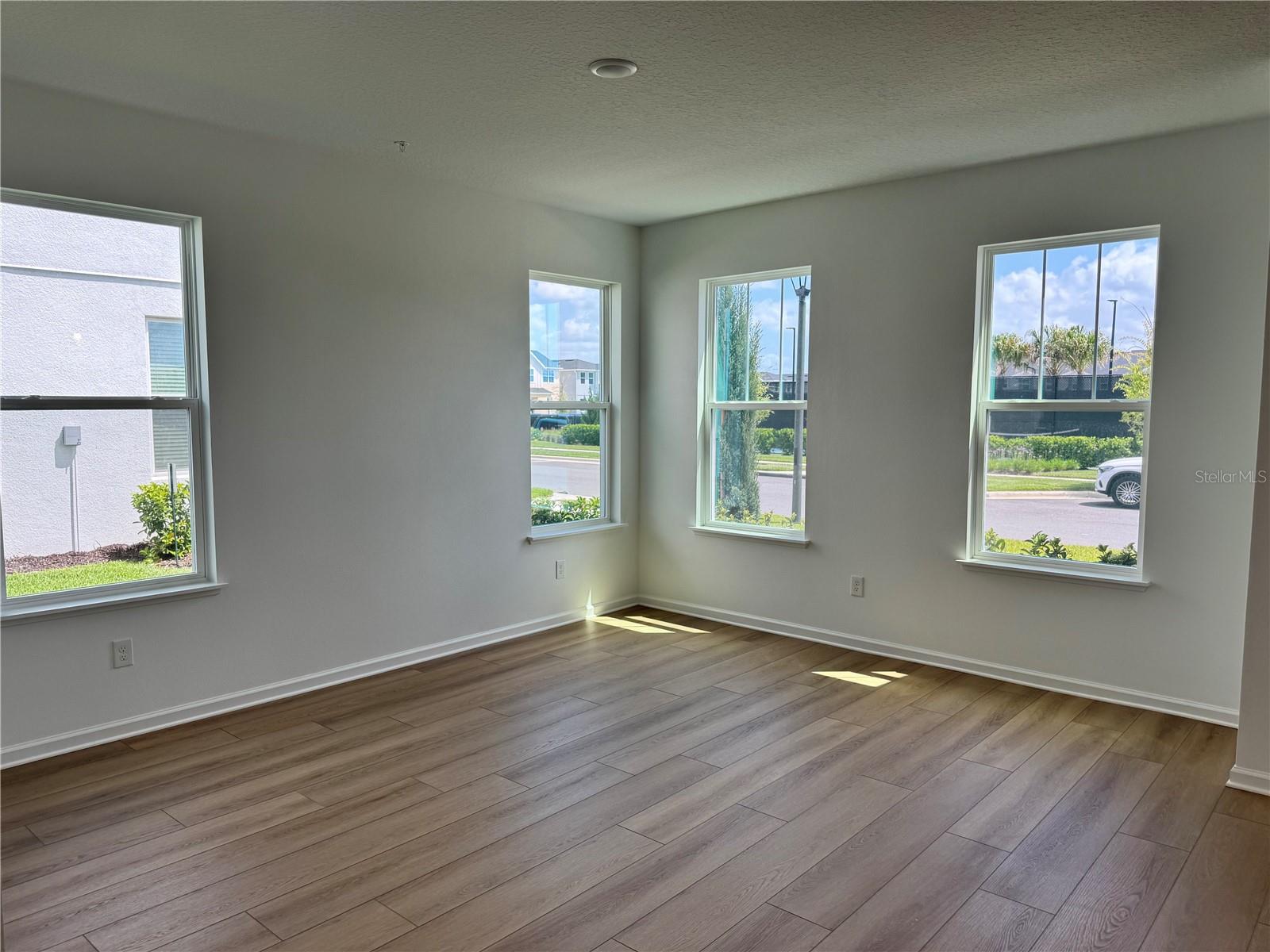 BRONSON PEAK - Residential