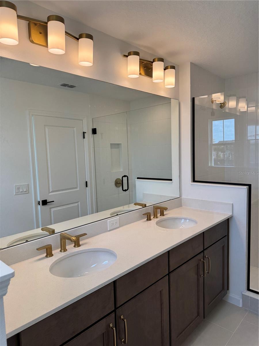 BRONSON PEAK - Residential