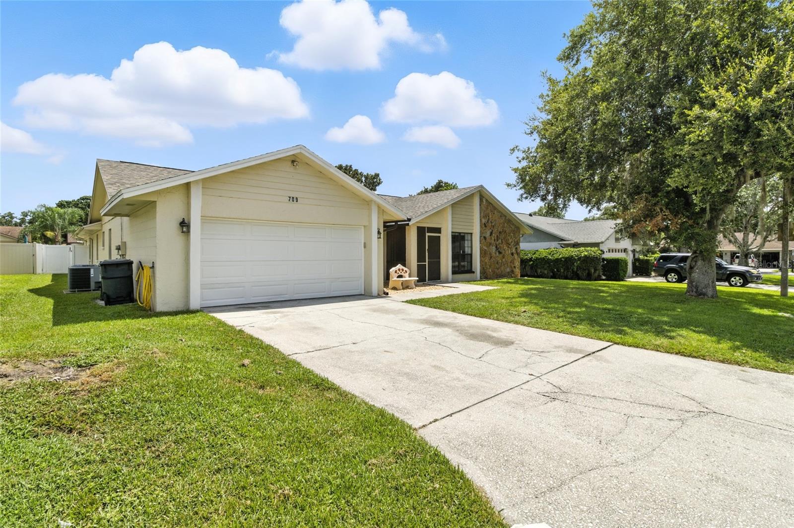 709 SAGEWOOD DRIVE