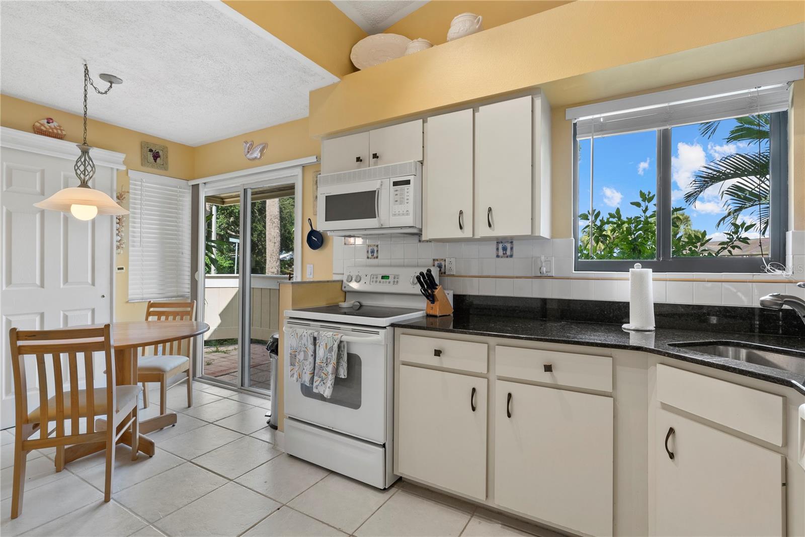 HERON LAKES - Residential