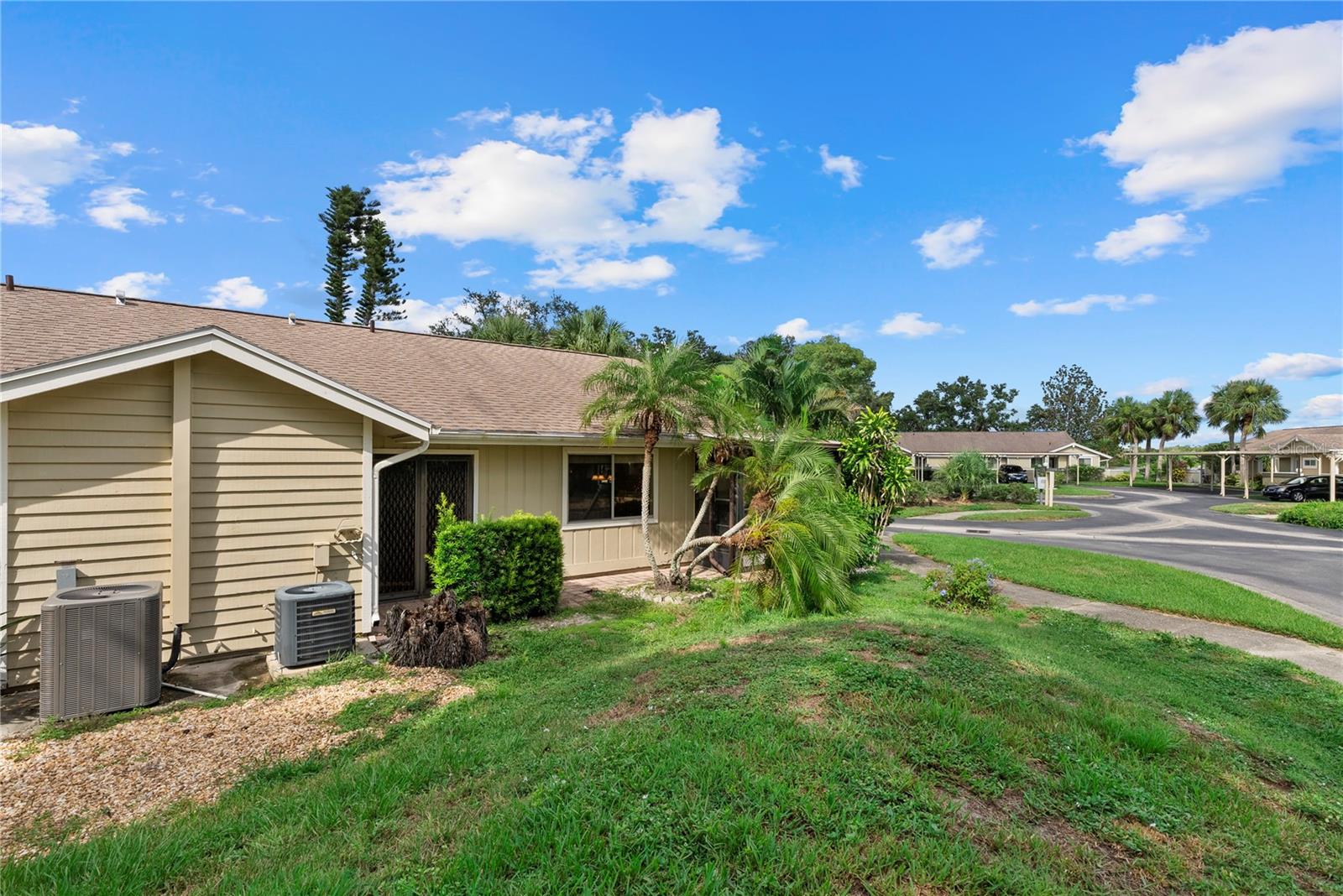 HERON LAKES - Residential