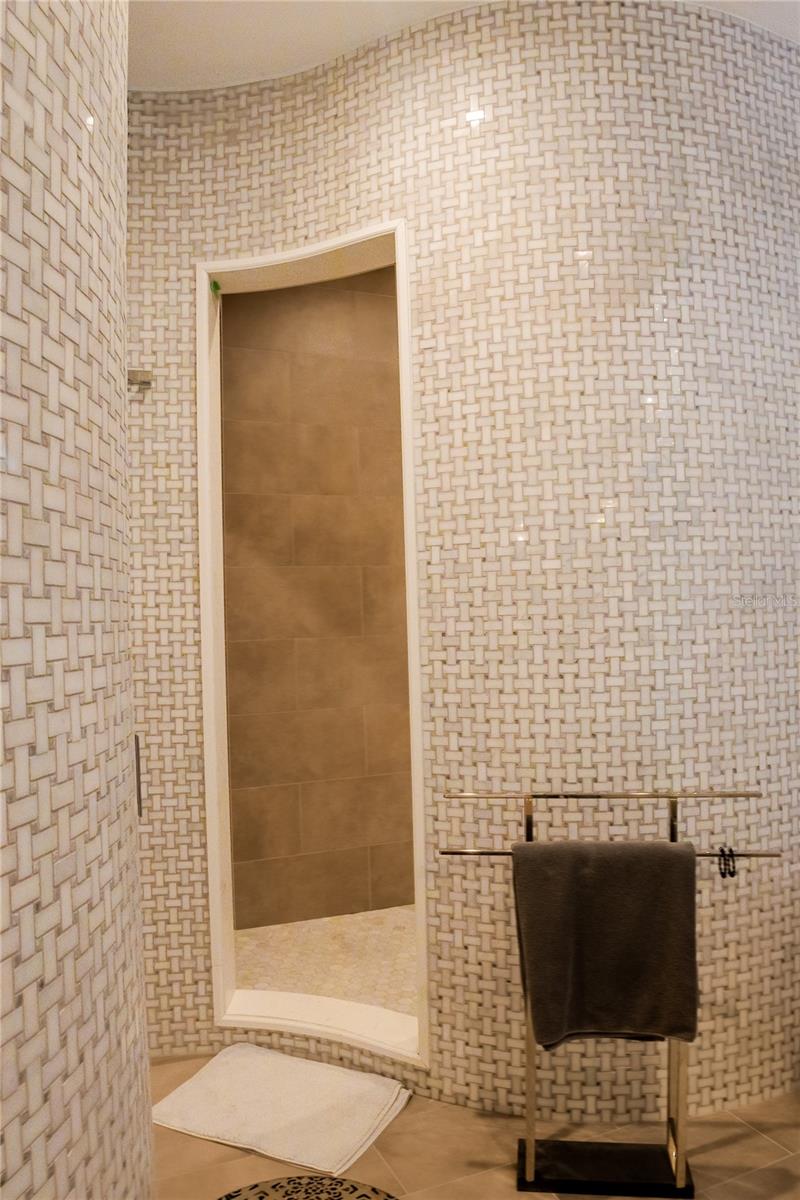 ISLEWORTH - Residential