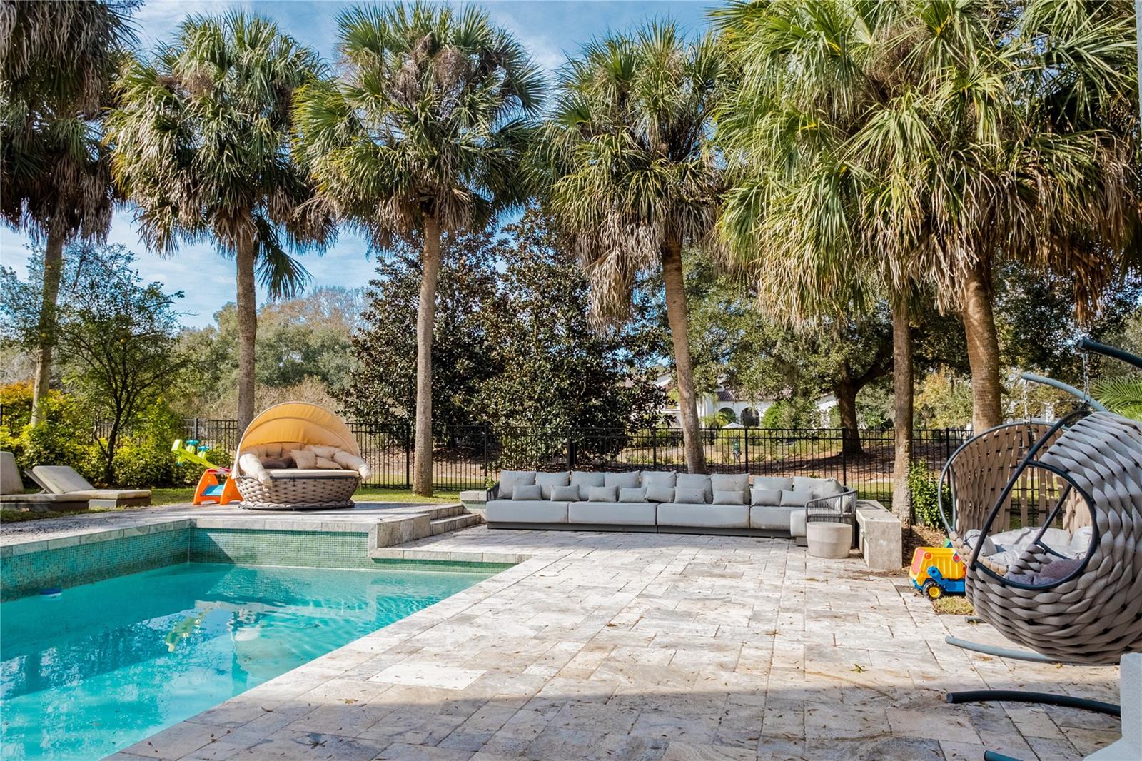 ISLEWORTH - Residential