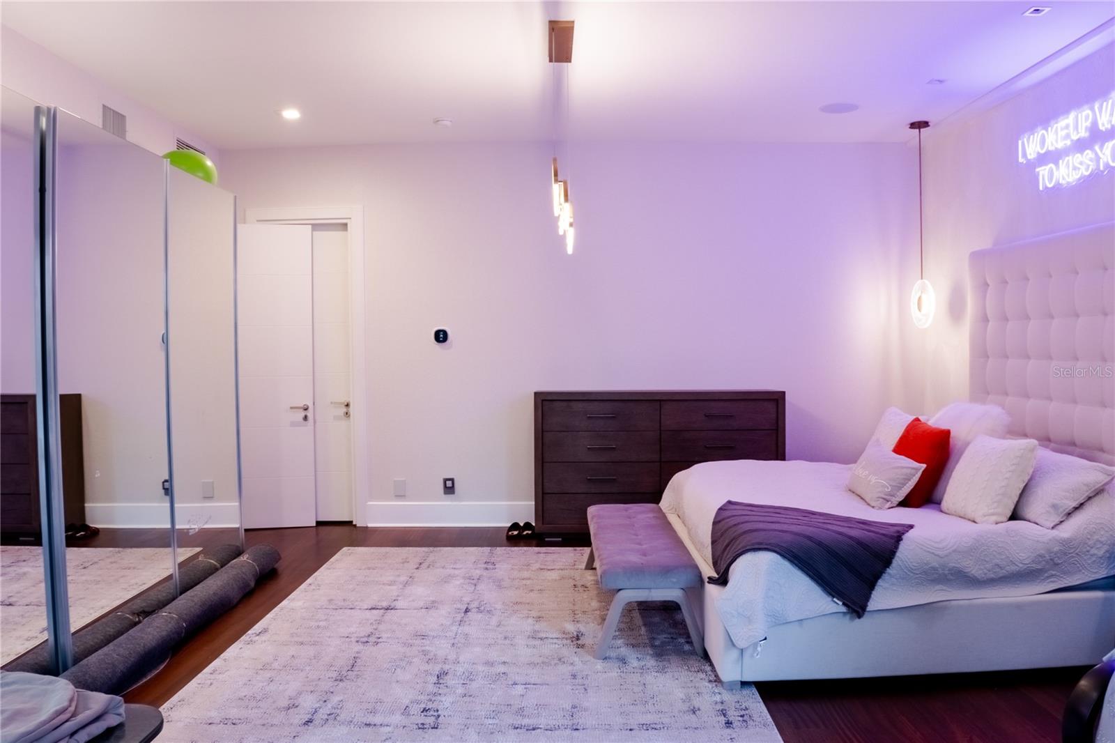 ISLEWORTH - Residential