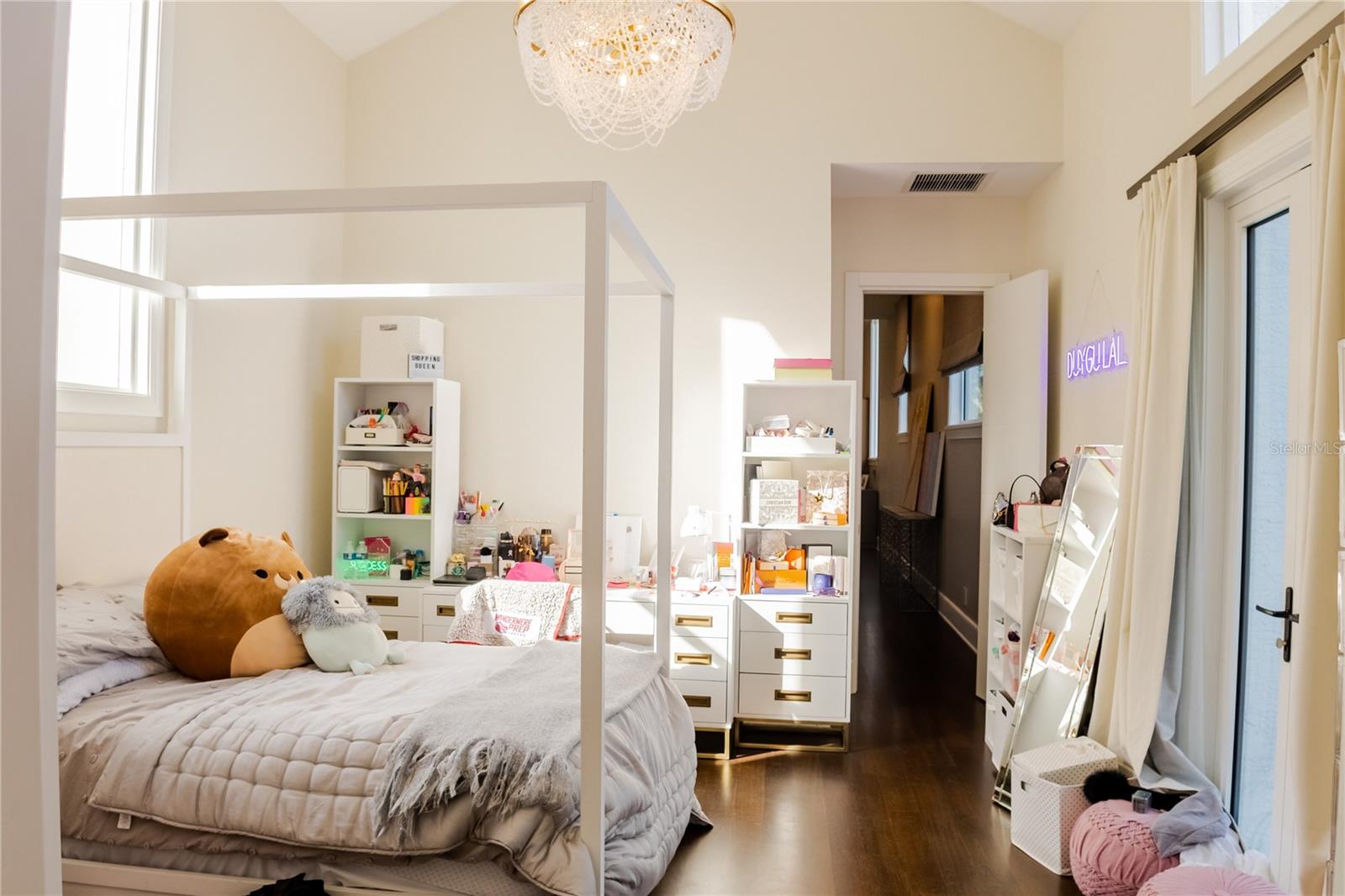 ISLEWORTH - Residential