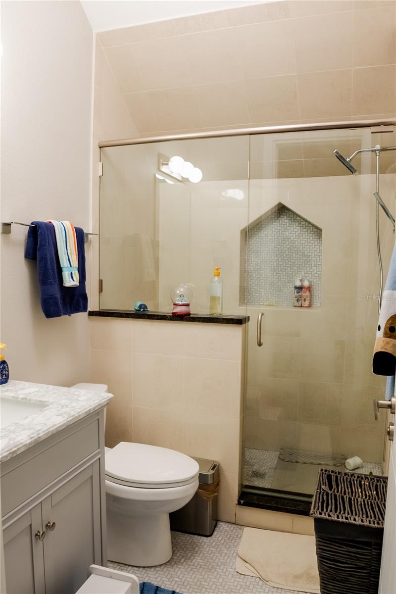 ISLEWORTH - Residential