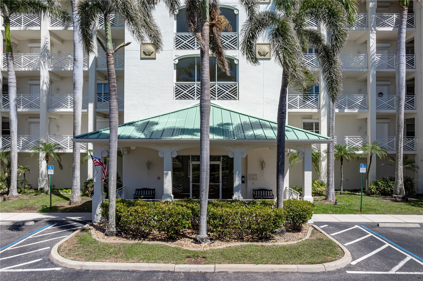 HARBOR WALK PH 02 BLDG 02 - Residential