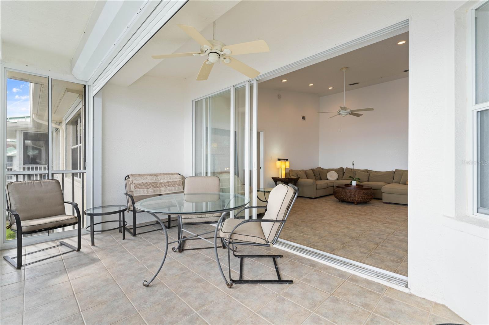 HARBOR WALK PH 02 BLDG 02 - Residential