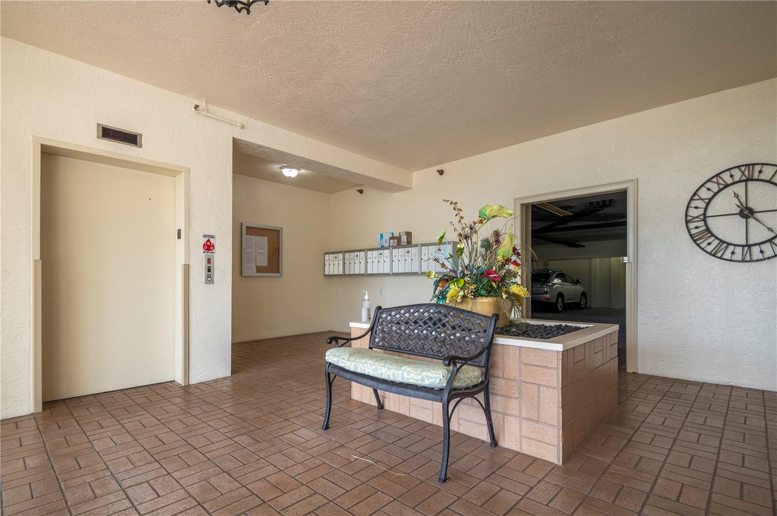 HARBOR WALK PH 02 BLDG 02 - Residential