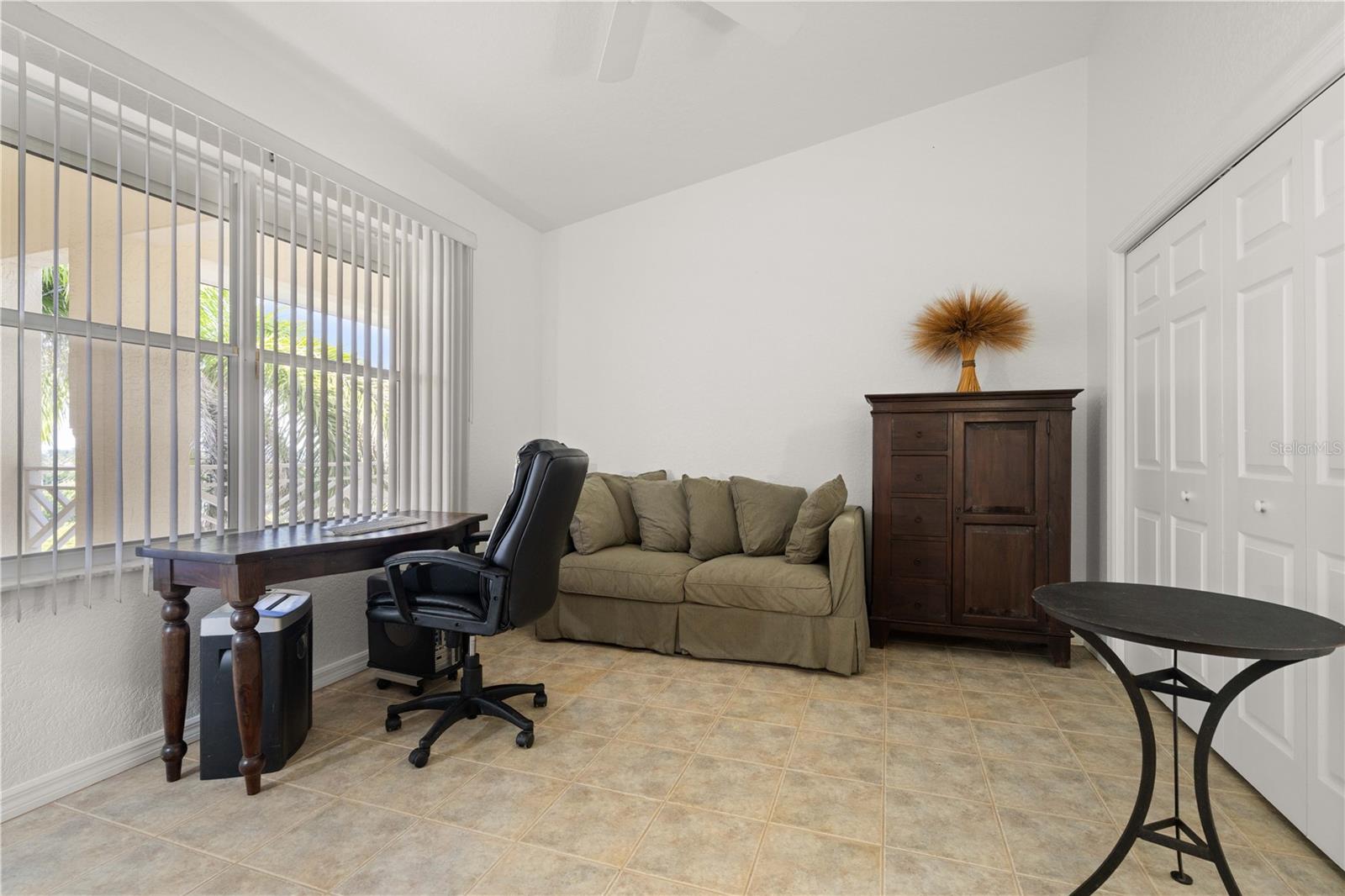 HARBOR WALK PH 02 BLDG 02 - Residential