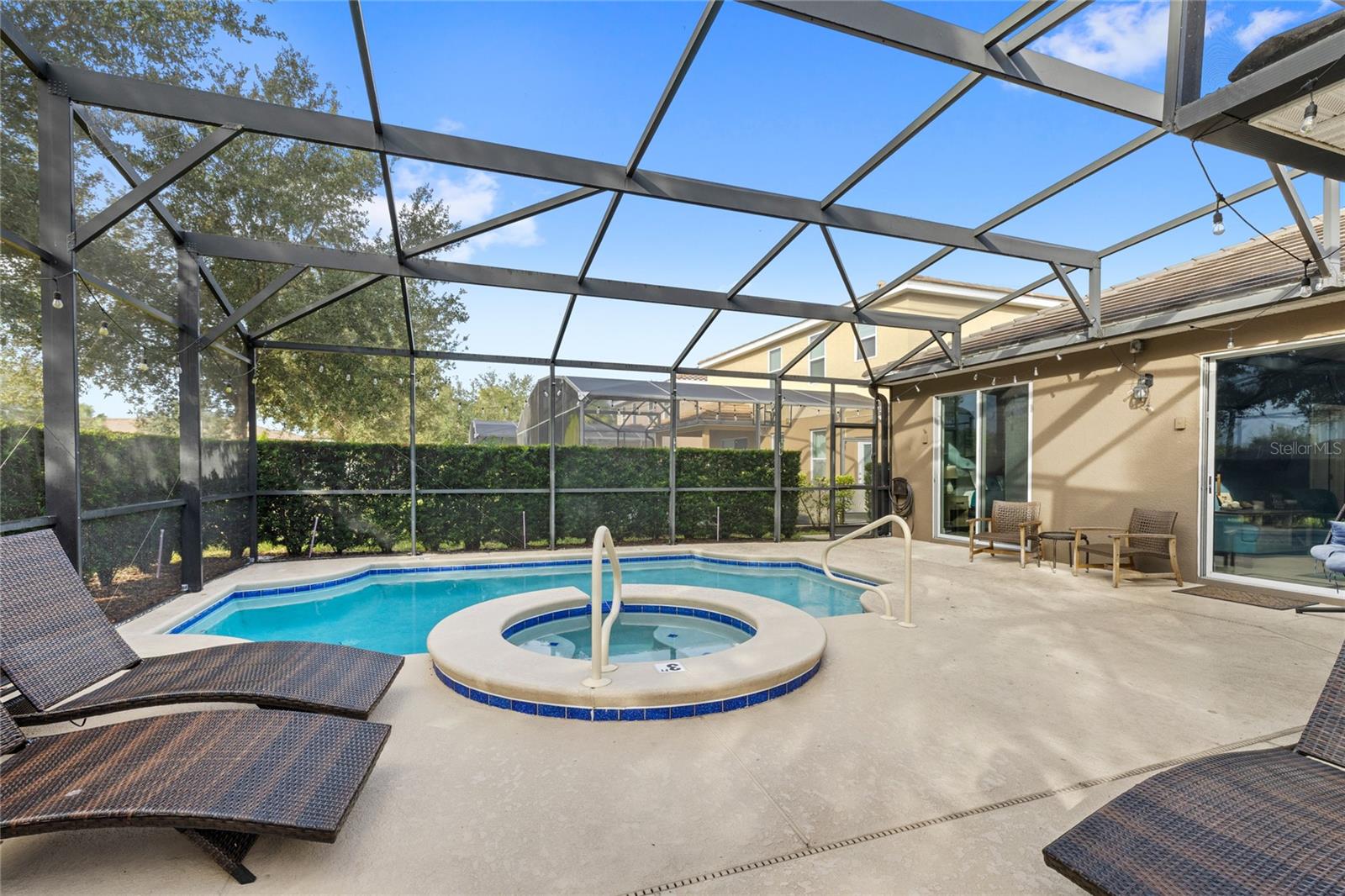 OAKMONT - Residential