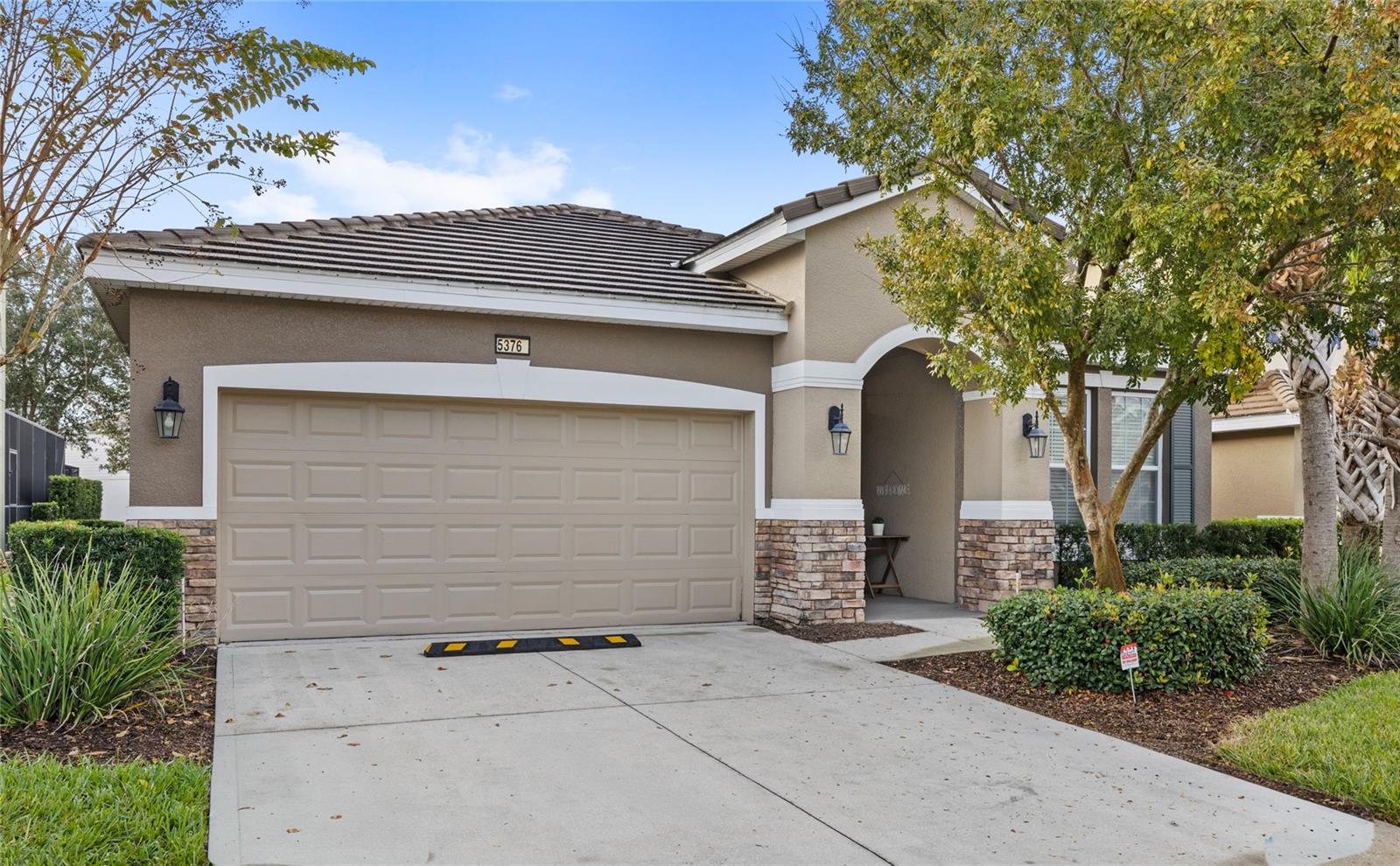 OAKMONT - Residential