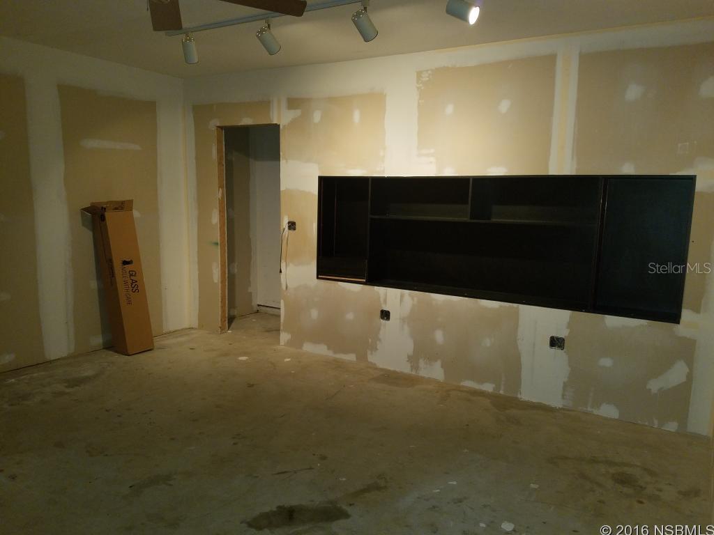 Florida Shores 01 - Residential