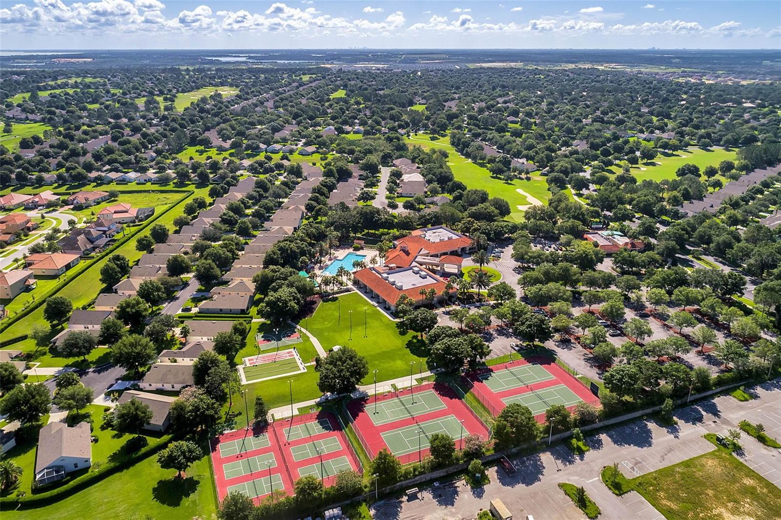 KINGS RIDGE - Residential