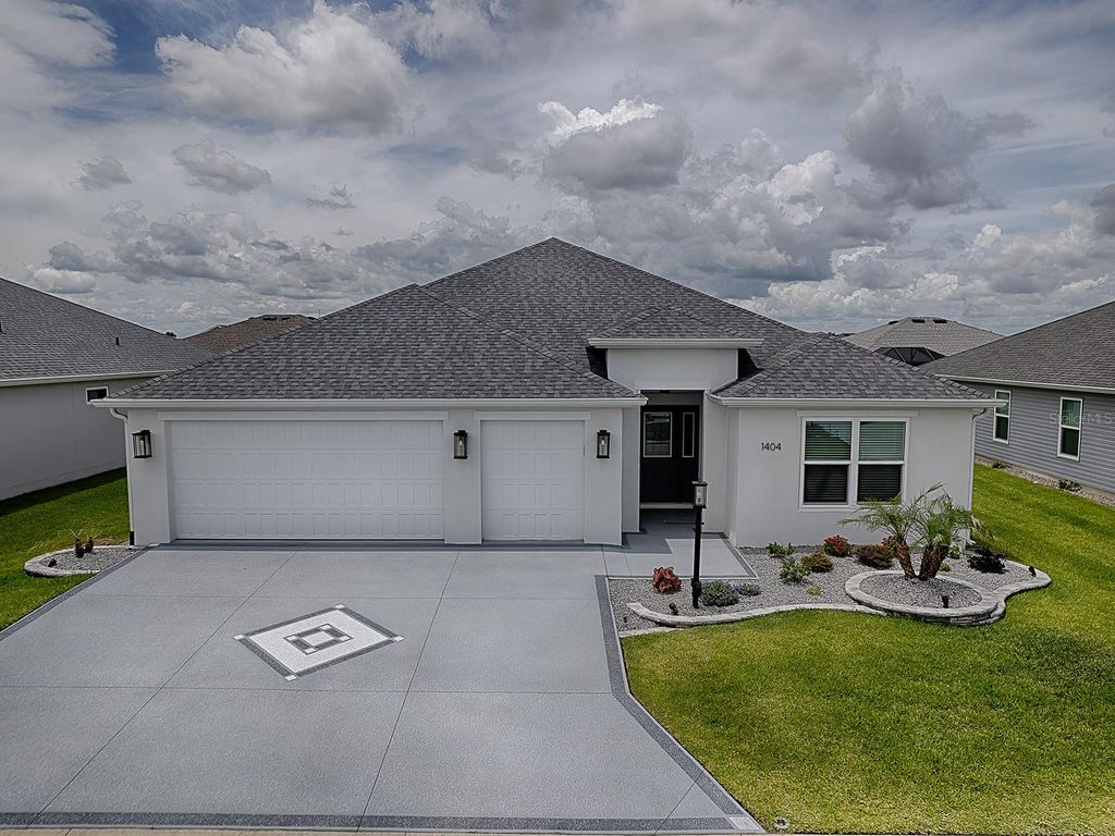 Photo of 1404 Hearns Loop, The Villages, FL 34762 (MLS # G5112731)