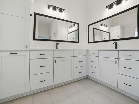 Tiny photo for 1404 Hearns Loop, The Villages, FL 34762 (MLS # G5112731)