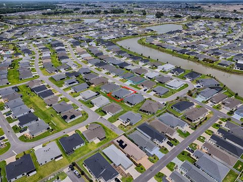 Tiny photo for 1404 Hearns Loop, The Villages, FL 34762 (MLS # G5112731)