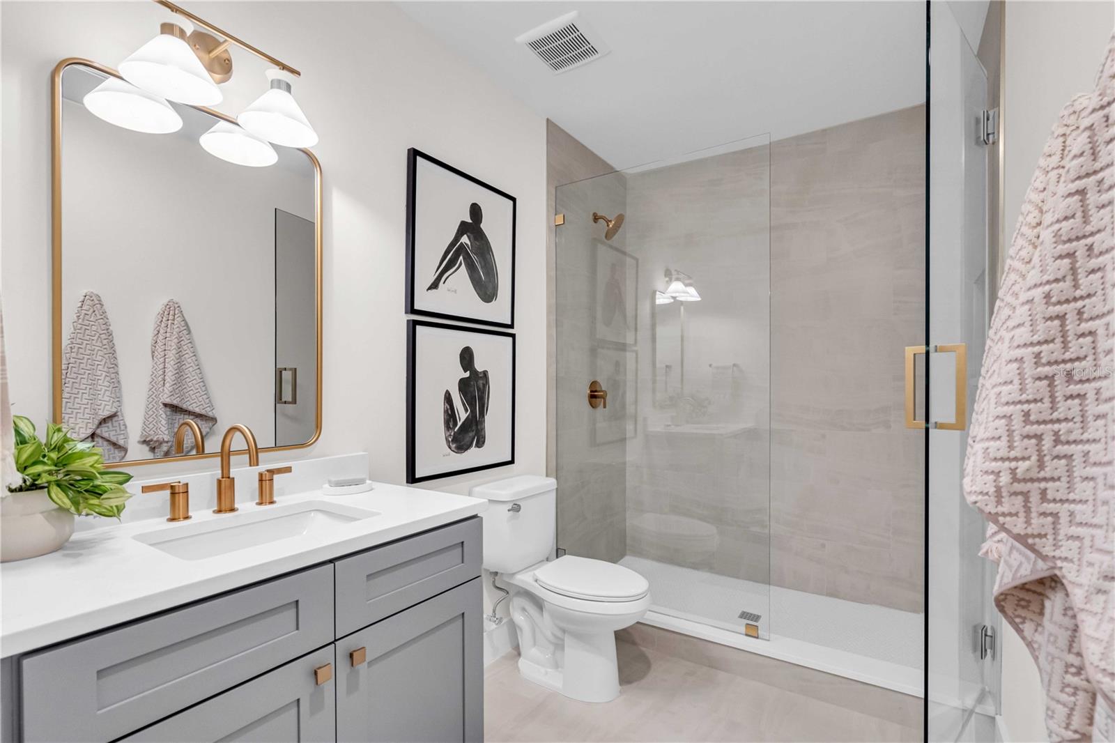 3002 W PLATT 6