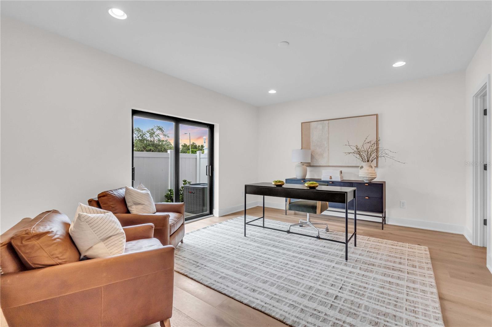 3002 W PLATT 6