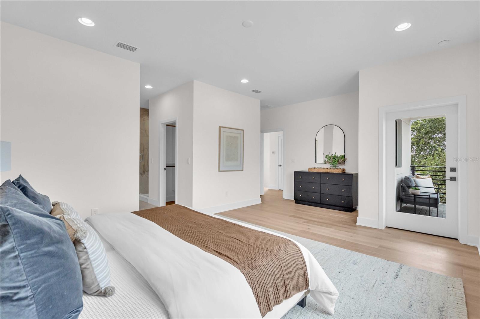 THE HARPER AND THE SAMSON - Residential