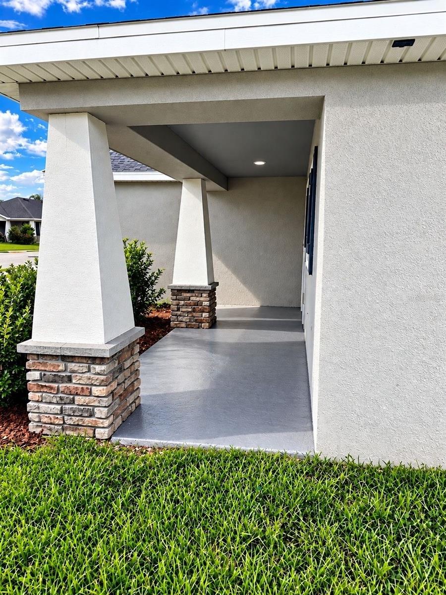 824 VIENNA DRIVE