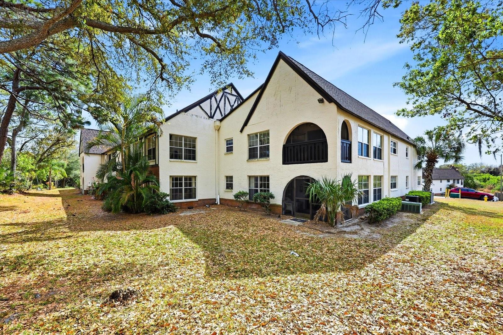 HARBOUR TOWNE CONDO - Residential